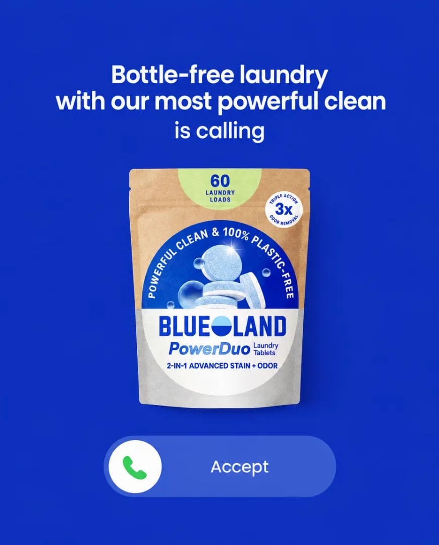 A story ad Selzee made for Blueland: a laundry tablet pouch on blue with an Accept call button